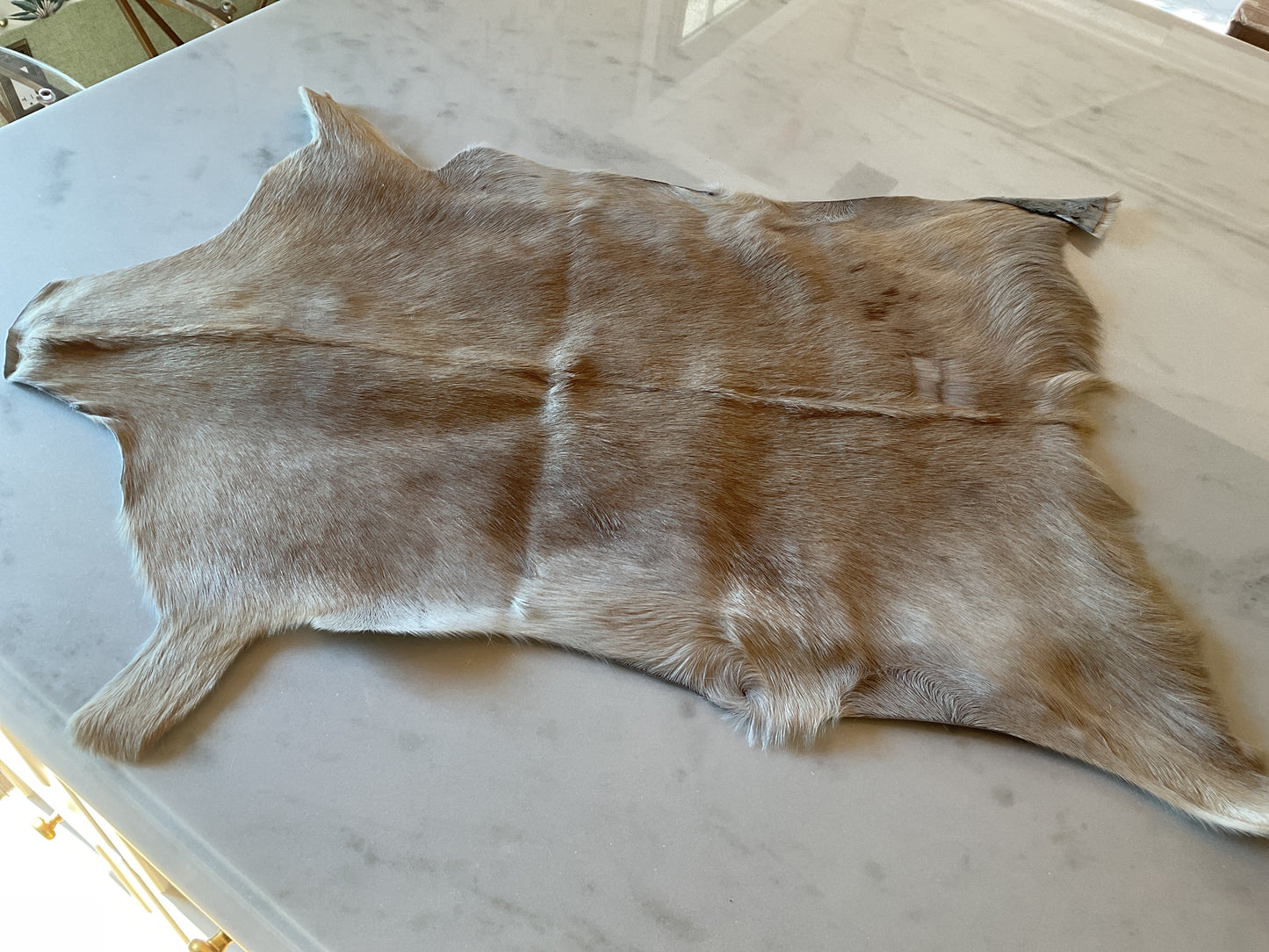 Hide table topper