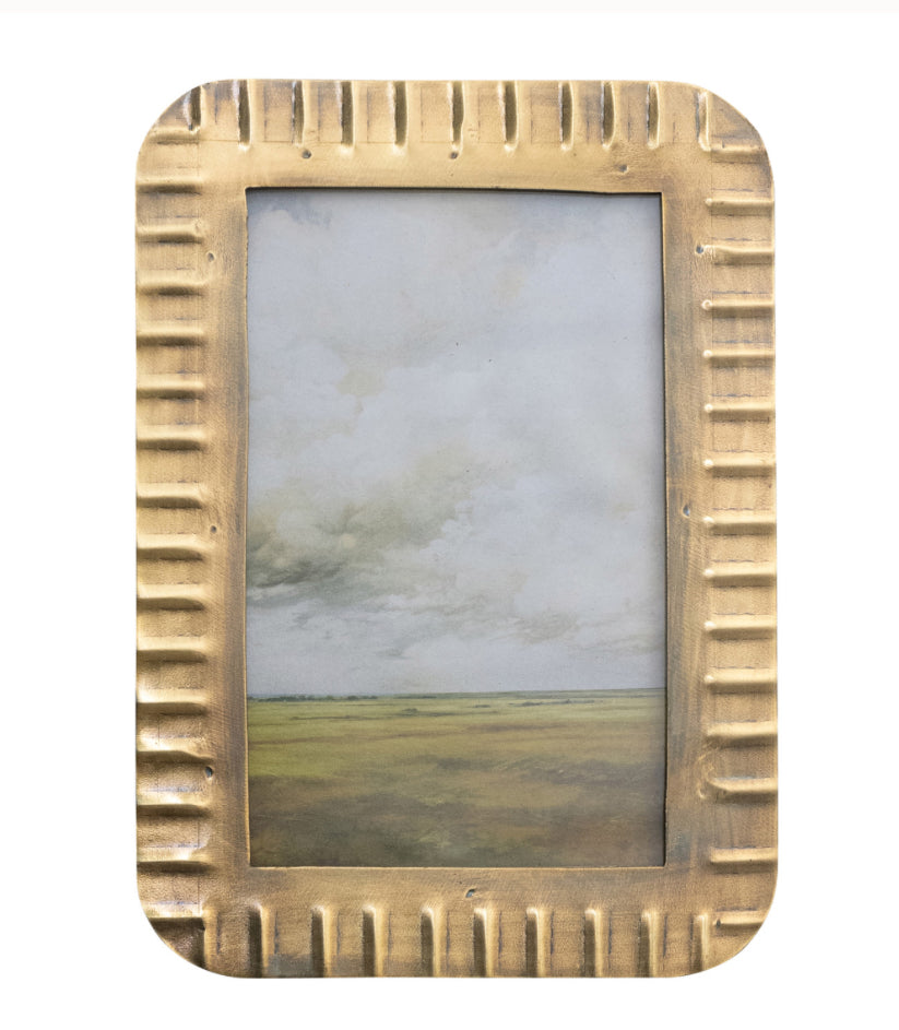 Metal Ribbed Photo Frame