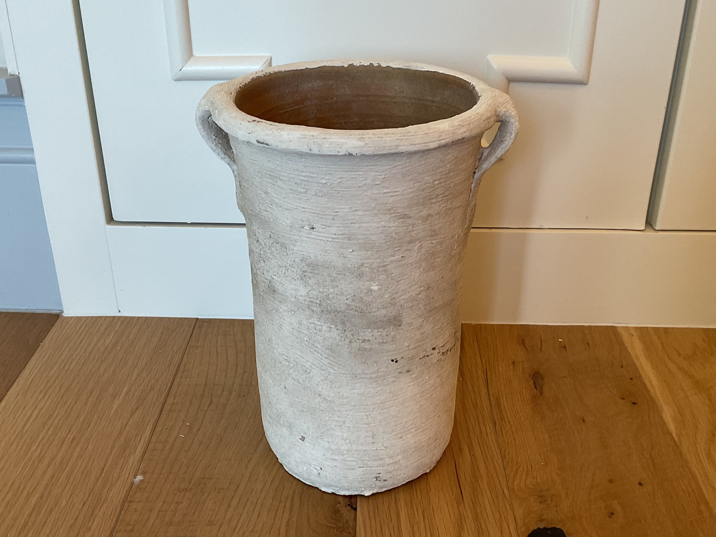 Tall White pottery from Round Top