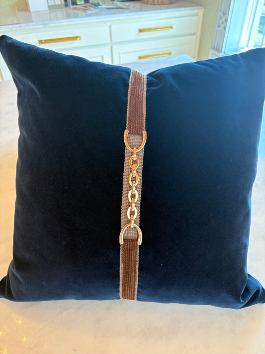 Navy blue velvet pillow with gold chain link