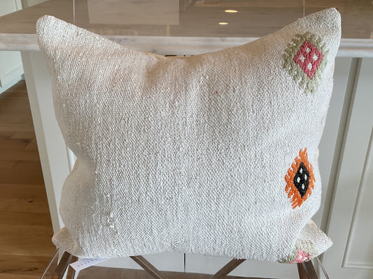Round Top pillows size 18x18