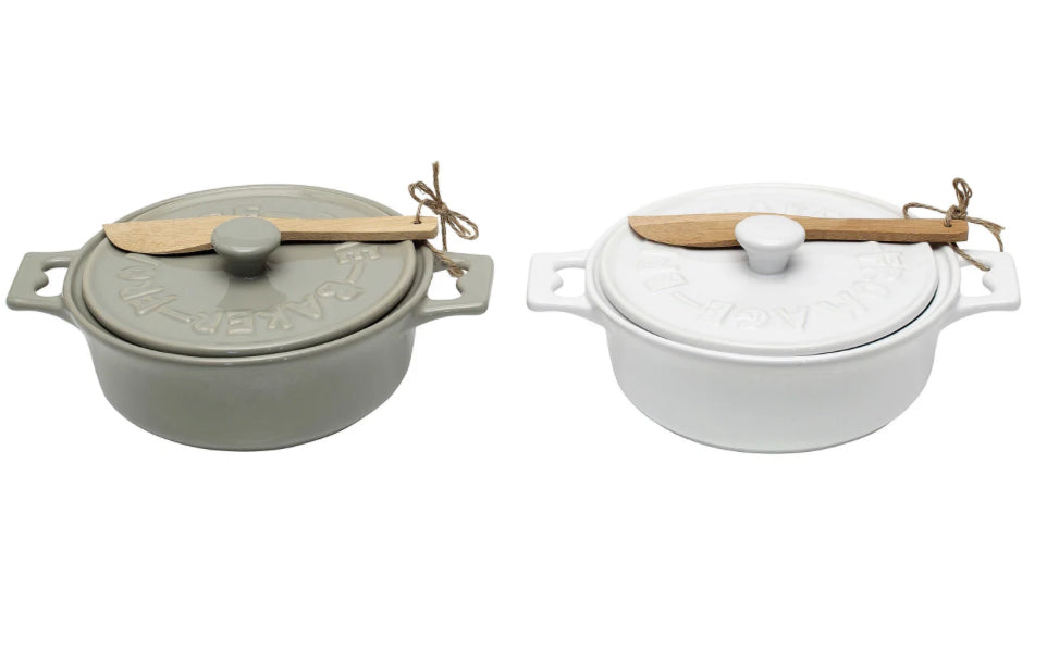 Brie Baker with Lid & Spreader