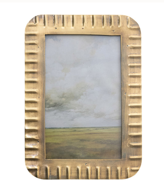 Metal Ribbed Photo Frame