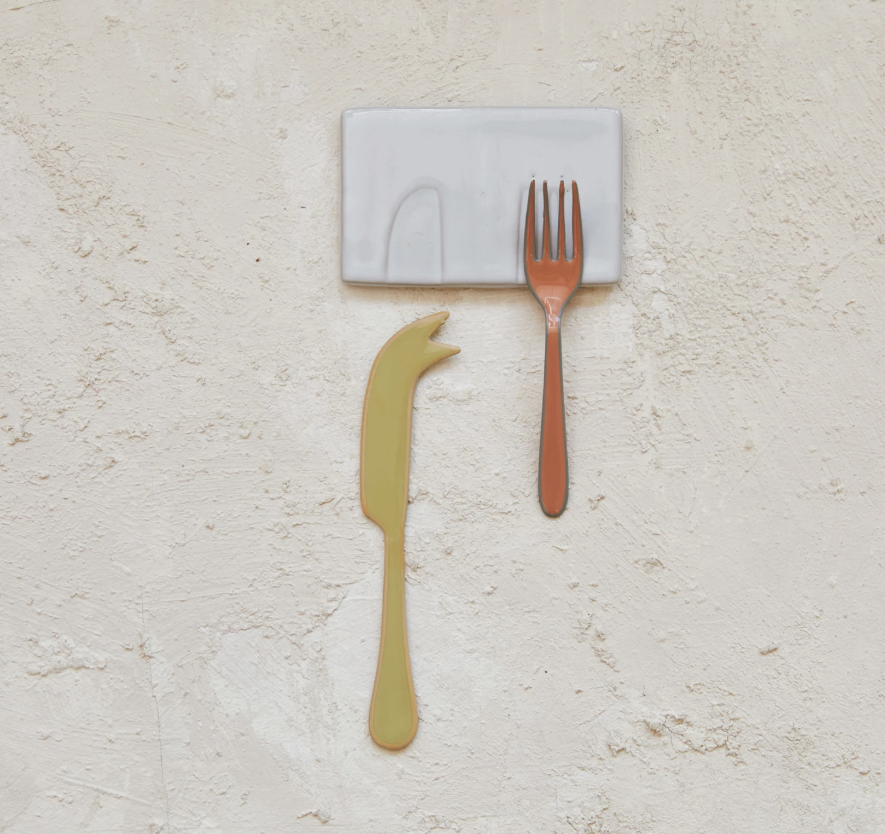 Stoneware Cutlery Rest with Debossed Knife and Fork